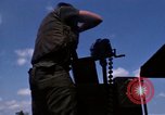 Immagine di I marinai americani fiume operativo motovedette sul fiume Bassac Il Vietnam, 1969, secondo 54 filmato di repertorio 65675055569
