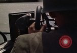 Immagine di Equipaggio a bordo di imbarcazione di pattuglia River Il Vietnam, 1967, secondo 60 filmato di repertorio 65675055571