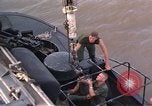 Immagine di Imbarcazione di pattuglia River Il Vietnam, 1967, secondo 21 filmato di repertorio 65675055573