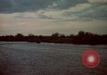 Immagine di Imbarcazione di pattuglia River Il Vietnam, 1968, secondo 27 filmato di repertorio 65675055575