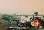 Immagine di Imbarcazione di pattuglia River Il Vietnam, 1968, secondo 41 filmato di repertorio 65675055575