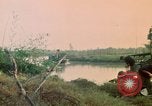Immagine di Imbarcazione di pattuglia River Il Vietnam, 1968, secondo 62 filmato di repertorio 65675055575