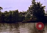 Immagine di Imbarcazione di pattuglia River Il Vietnam, 1968, secondo 48 filmato di repertorio 65675055576