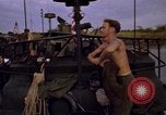 Immagine di Imbarcazione di pattuglia River Il Vietnam, 1968, secondo 3 filmato di repertorio 65675055577