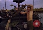 Immagine di Imbarcazione di pattuglia River Il Vietnam, 1968, secondo 4 filmato di repertorio 65675055577