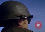 Immagine di Imbarcazione di pattuglia River Il Vietnam, 1968, secondo 44 filmato di repertorio 65675055577