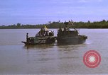 Standbild Patrol Boat River Vietnam, 1968, aus Sekunde 19 historischem Filmmaterial Videoclip 65675055578