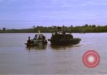 Standbild Patrol Boat River Vietnam, 1968, aus Sekunde 29 historischem Filmmaterial Videoclip 65675055578