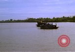 Standbild Patrol Boat River Vietnam, 1968, aus Sekunde 36 historischem Filmmaterial Videoclip 65675055578