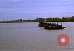 Standbild Patrol Boat River Vietnam, 1968, aus Sekunde 38 historischem Filmmaterial Videoclip 65675055578