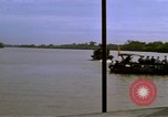 Standbild Patrol Boat River Vietnam, 1968, aus Sekunde 43 historischem Filmmaterial Videoclip 65675055578
