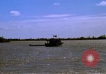 Standbild Patrol Boat River Vietnam, 1968, aus Sekunde 47 historischem Filmmaterial Videoclip 65675055578