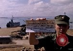 Standbild offloading Operationen Da Nang Vietnam, 1966, aus Sekunde 7 historischem Filmmaterial Videoclip 65675055579