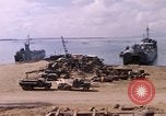 Standbild offloading Operationen Da Nang Vietnam, 1966, aus Sekunde 13 historischem Filmmaterial Videoclip 65675055579