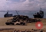 Standbild offloading Operationen Da Nang Vietnam, 1966, aus Sekunde 15 historischem Filmmaterial Videoclip 65675055579
