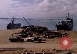 Standbild offloading Operationen Da Nang Vietnam, 1966, aus Sekunde 18 historischem Filmmaterial Videoclip 65675055579