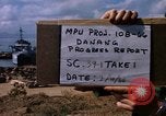 Standbild offloading Operationen Da Nang Vietnam, 1966, aus Sekunde 37 historischem Filmmaterial Videoclip 65675055579