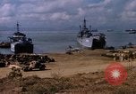 Standbild offloading Operationen Da Nang Vietnam, 1966, aus Sekunde 44 historischem Filmmaterial Videoclip 65675055579