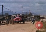 Standbild ttraffic Staus Da Nang Vietnam, 1966, aus Sekunde 25 historischem Filmmaterial Videoclip 65675055580