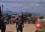 Standbild ttraffic Staus Da Nang Vietnam, 1966, aus Sekunde 48 historischem Filmmaterial Videoclip 65675055580