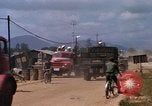 Standbild ttraffic Staus Da Nang Vietnam, 1966, aus Sekunde 53 historischem Filmmaterial Videoclip 65675055580