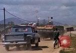 Standbild ttraffic Staus Da Nang Vietnam, 1966, aus Sekunde 54 historischem Filmmaterial Videoclip 65675055580