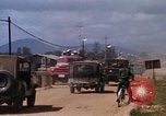 Standbild ttraffic Staus Da Nang Vietnam, 1966, aus Sekunde 62 historischem Filmmaterial Videoclip 65675055580