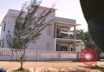 Immagine di Ville downtown Da Nang Vietnam, 1966, secondo 42 filmato di repertorio 65675055587