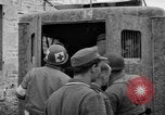 Immagine di Feriti tedeschi Avranches Francia, 1944, secondo 48 filmato di repertorio 65675055589