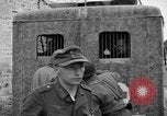 Immagine di Feriti tedeschi Avranches Francia, 1944, secondo 51 filmato di repertorio 65675055589