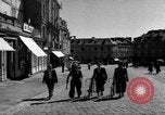 Image civils français Vannes France, 1944, de la seconde 30 séquences d'archives historiques vidéo 65675055591