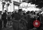 Standbild Rückkehr französischer Flüchtlinge Vannes Frankreich, 1944, aus Sekunde 6 historischem Filmmaterial Videoclip 65675055592