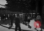 Standbild Rückkehr französischer Flüchtlinge Vannes Frankreich, 1944, aus Sekunde 18 historischem Filmmaterial Videoclip 65675055592