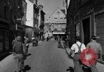 Standbild Rückkehr französischer Flüchtlinge Vannes Frankreich, 1944, aus Sekunde 32 historischem Filmmaterial Videoclip 65675055592