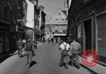 Standbild Rückkehr französischer Flüchtlinge Vannes Frankreich, 1944, aus Sekunde 34 historischem Filmmaterial Videoclip 65675055592