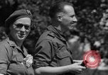 Standbild Rückkehr französischer Flüchtlinge Vannes Frankreich, 1944, aus Sekunde 41 historischem Filmmaterial Videoclip 65675055592