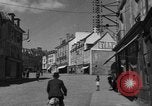 Immagine di Civili francese Vannes Francia, 1944, secondo 10 filmato di repertorio 65675055593