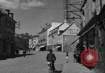 Immagine di Civili francese Vannes Francia, 1944, secondo 12 filmato di repertorio 65675055593