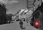 Immagine di Civili francese Vannes Francia, 1944, secondo 13 filmato di repertorio 65675055593