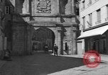 Immagine di Civili francese Vannes Francia, 1944, secondo 21 filmato di repertorio 65675055593