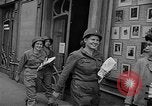 Immagine di Civili francese Le Mans Francia, 1944, secondo 3 filmato di repertorio 65675055595