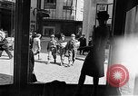 Immagine di Civili francese Le Mans Francia, 1944, secondo 6 filmato di repertorio 65675055595