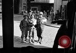 Immagine di Civili francese Le Mans Francia, 1944, secondo 20 filmato di repertorio 65675055595