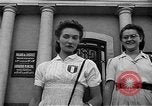 Image civils français Le Mans en France, 1944, de la seconde 15 séquences d'archives historiques vidéo 65675055596