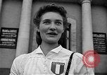 Image civils français Le Mans en France, 1944, de la seconde 19 séquences d'archives historiques vidéo 65675055596