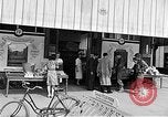 Image civils français Le Mans en France, 1944, de la seconde 28 séquences d'archives historiques vidéo 65675055596