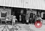 Image civils français Le Mans en France, 1944, de la seconde 29 séquences d'archives historiques vidéo 65675055596