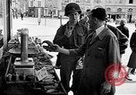 Image civils français Le Mans en France, 1944, de la seconde 40 séquences d'archives historiques vidéo 65675055596