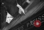 Standbild Feiern an Befreiung von Paris Paris Frankreich, 1944, aus Sekunde 46 historischem Filmmaterial Videoclip 65675055597