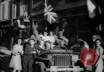 Standbild Feiern an Befreiung von Paris Paris Frankreich, 1944, aus Sekunde 54 historischem Filmmaterial Videoclip 65675055597